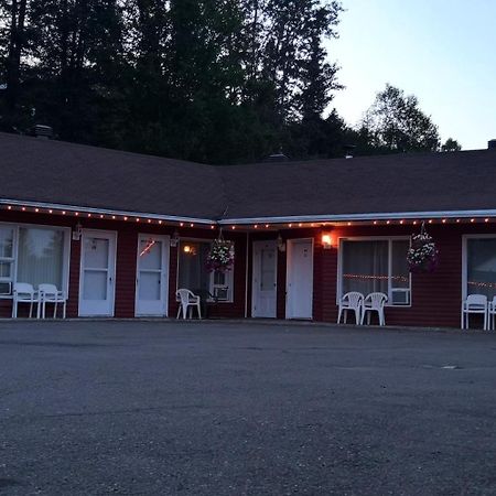 Motel Des Pays D'En Haut Val-David Eksteriør billede