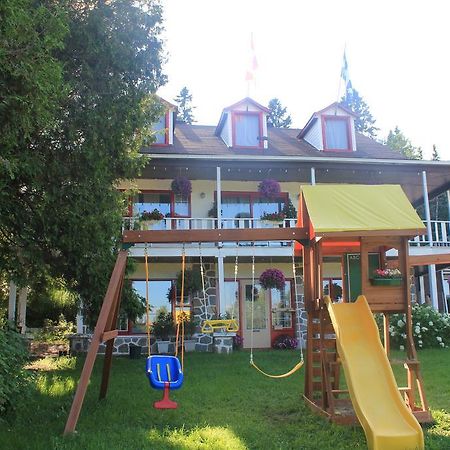 Motel Des Pays D'En Haut Val-David Eksteriør billede